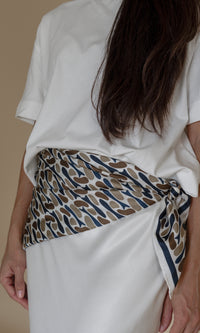 MULTITUDES SILK CARRÉ